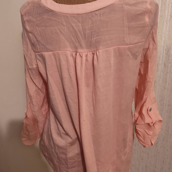 Ladies Blouse - Picture 2 of 3